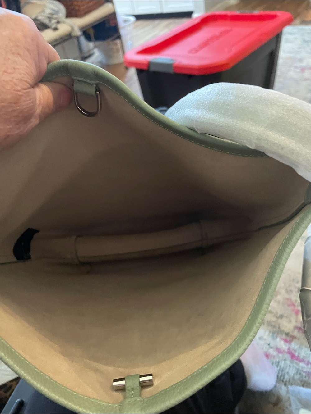 Pistachio green tote - Picture 3 of 3